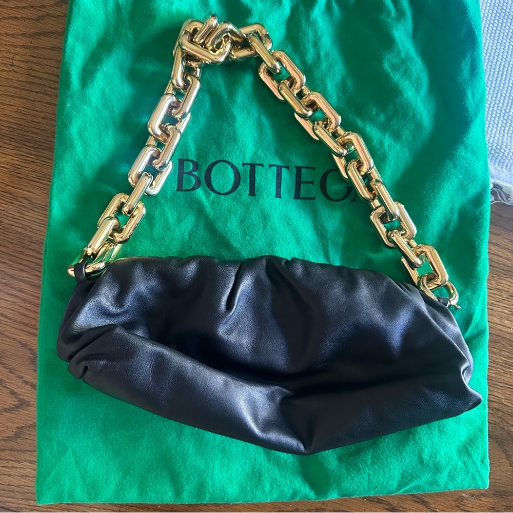 Botegga Black Leather Pouch Bag with Gold Chain - Picture 3 of 10